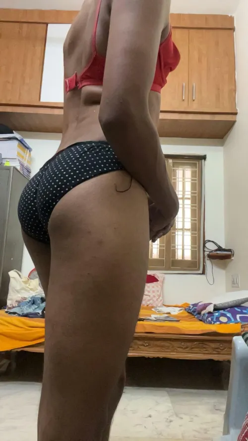 100 upvotes and I will select a commenter for video call and be his btch for an entire day🙈🙈