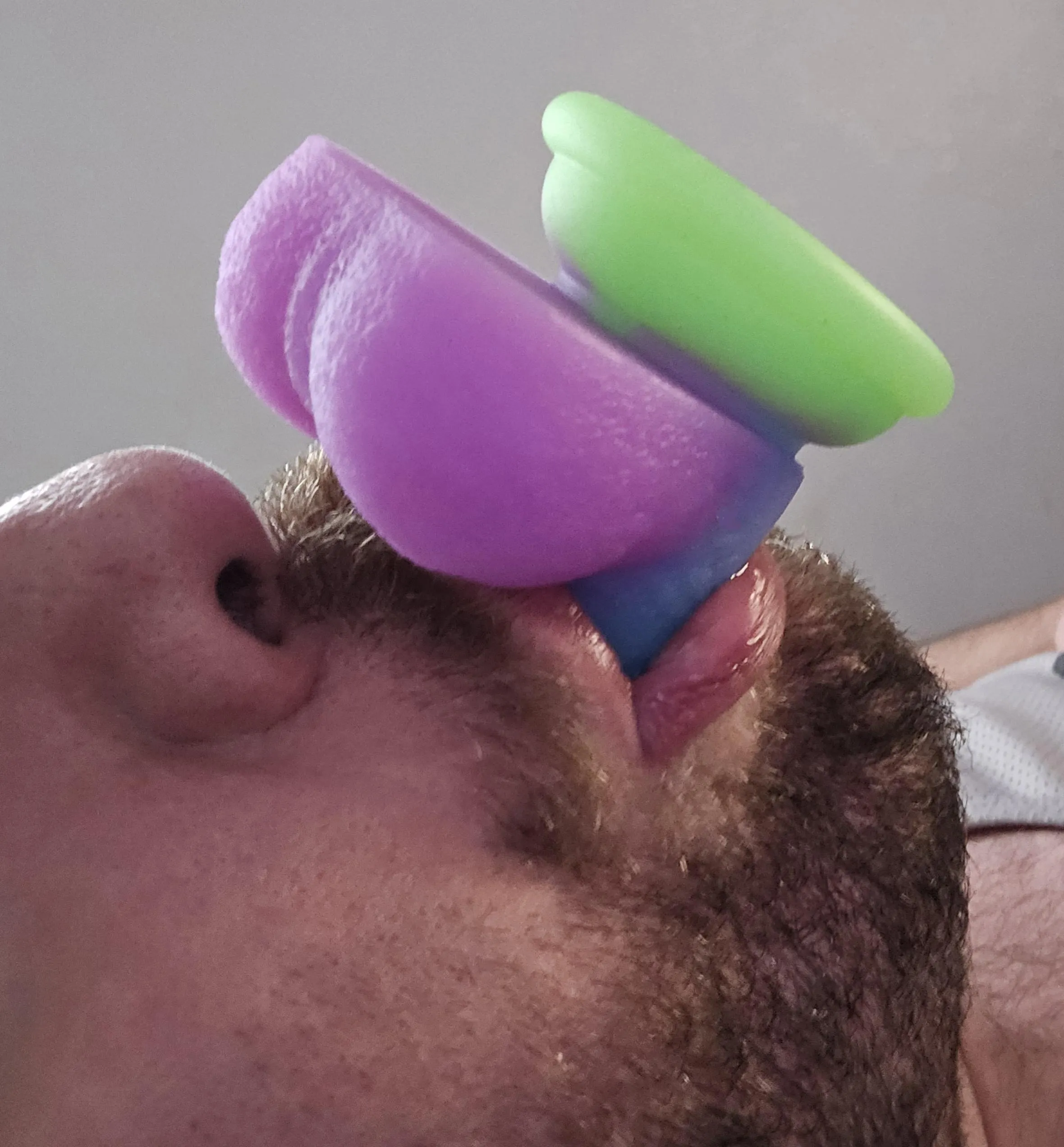 35 City: Chicago Illinois - throat available for married cock