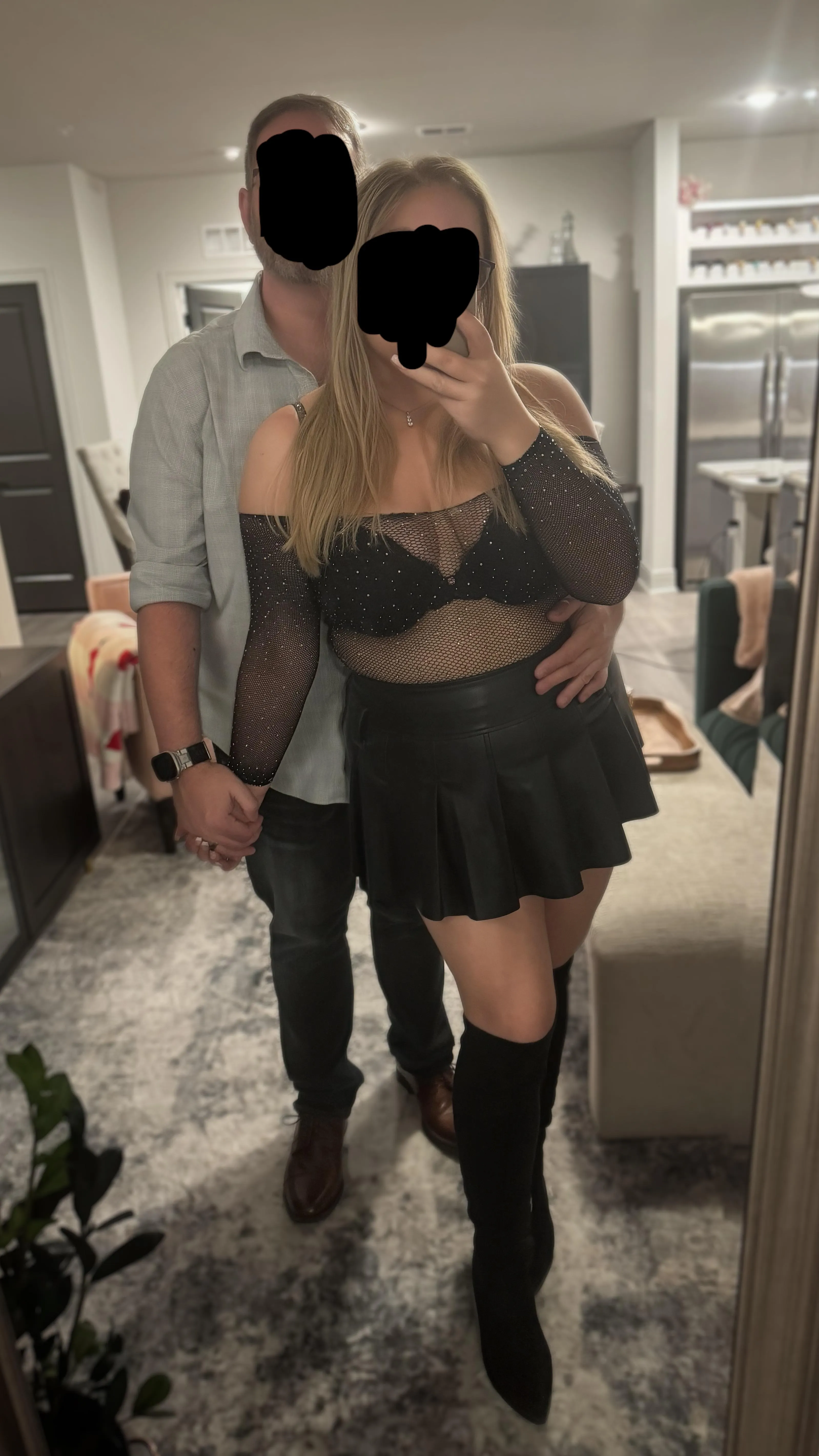 46m/35f - any couples or women want to grab a drink this weekend?