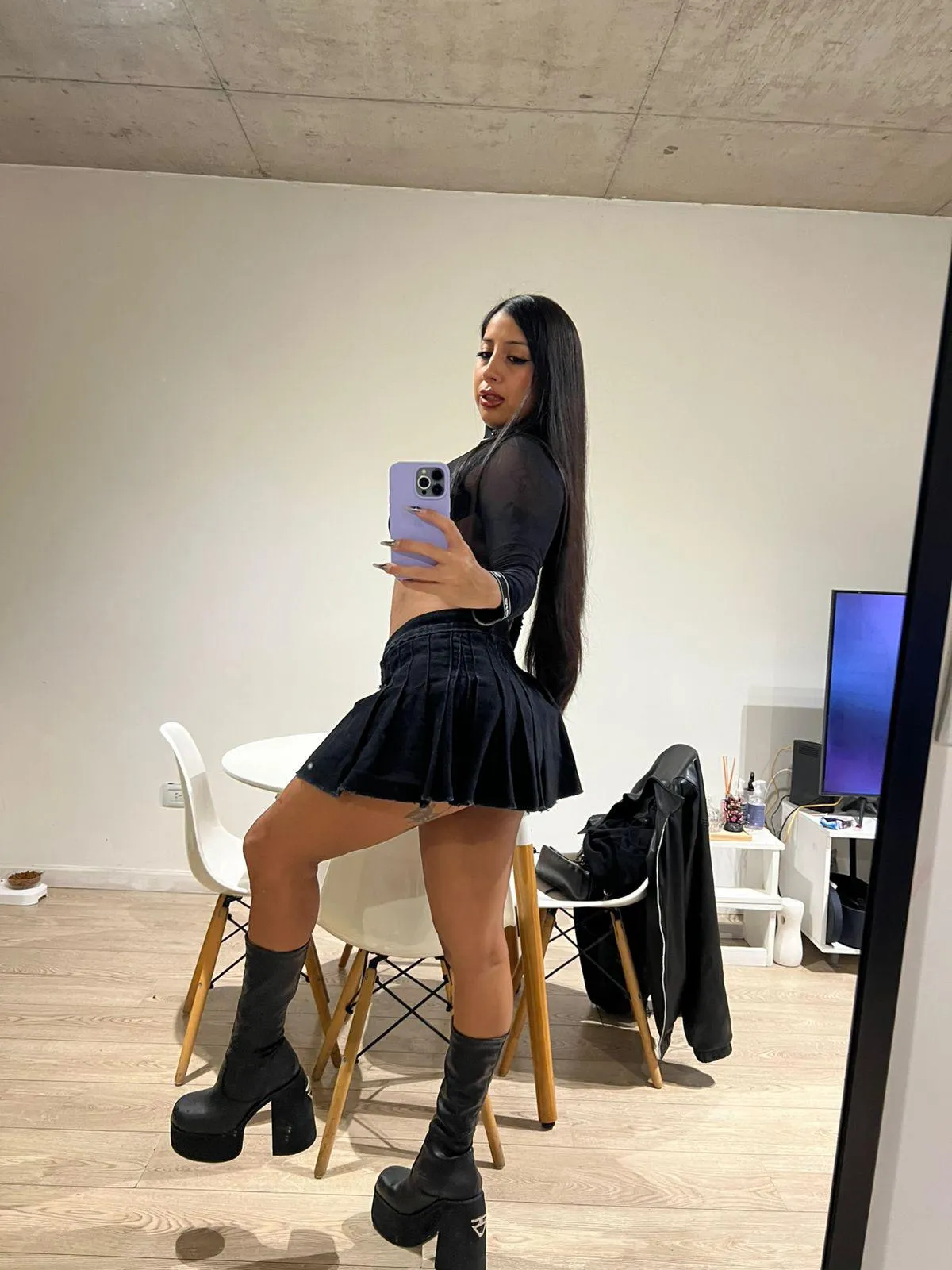 Check below to see all this baby can do to make u cum🥵🥵🥵