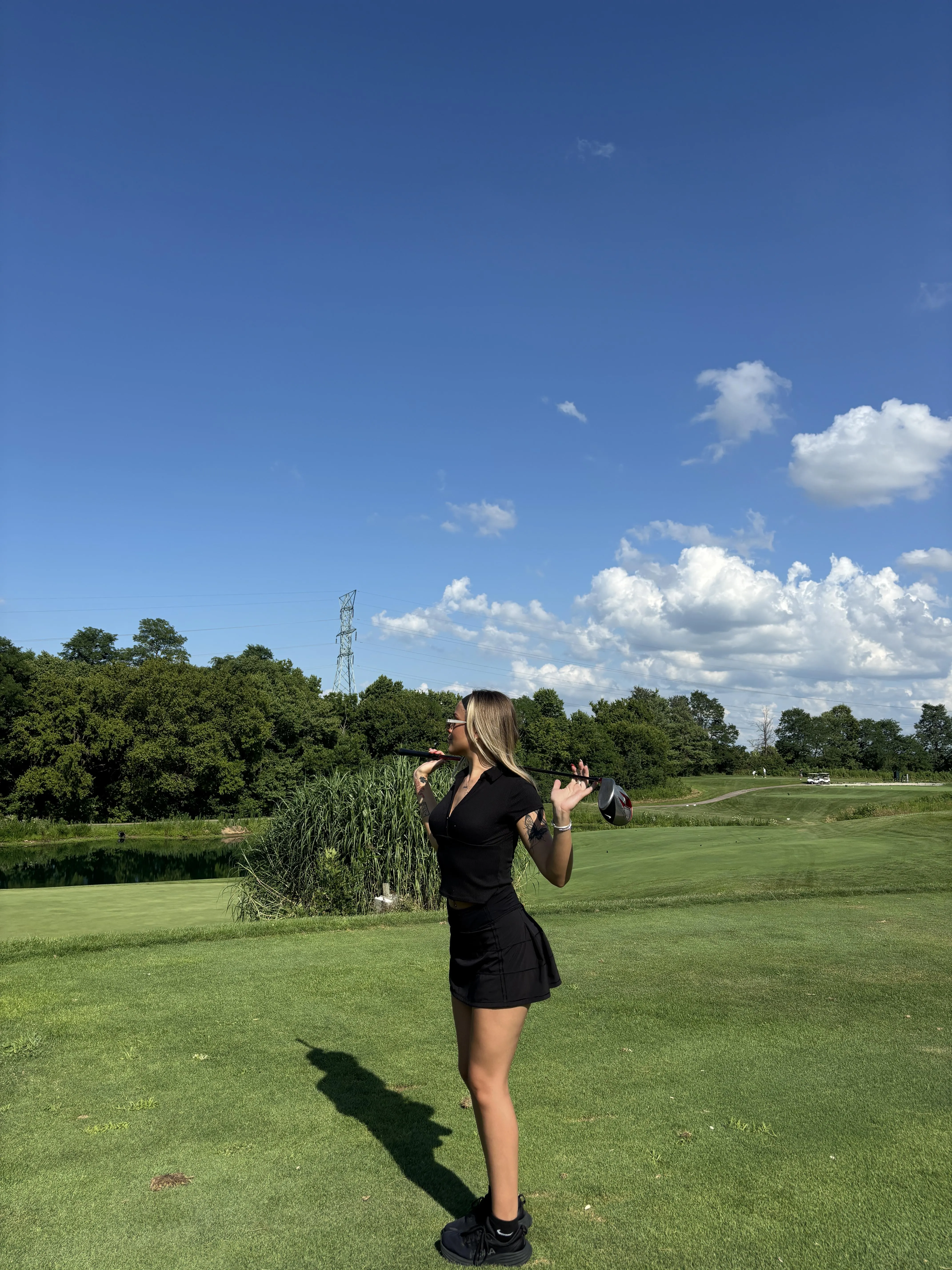 great day to hit the links ⛳