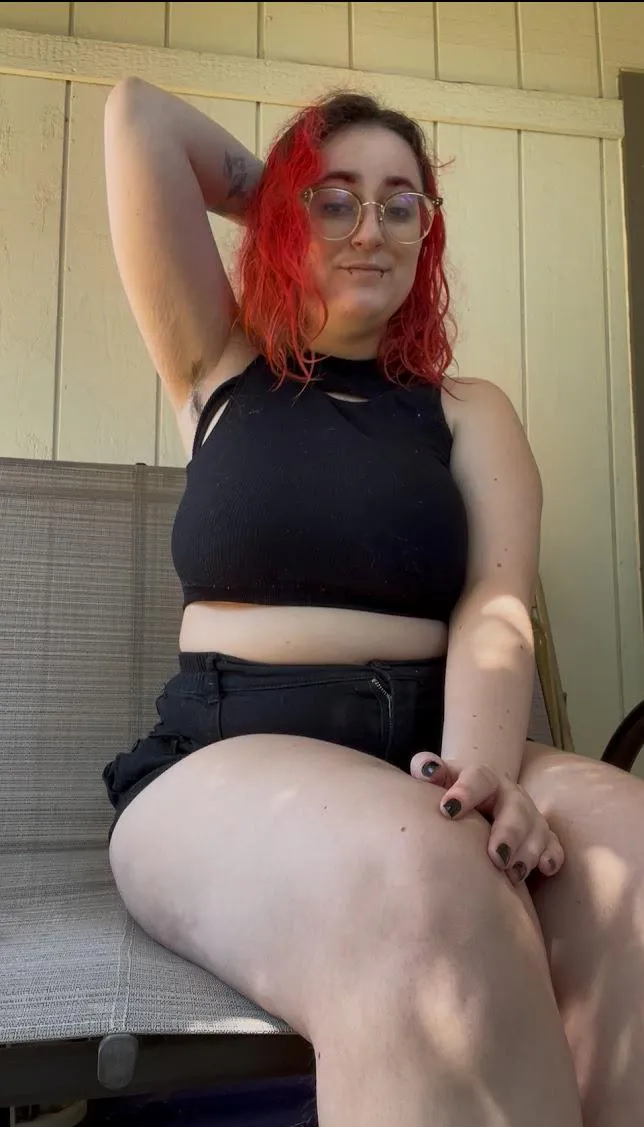 I love being a hairy alt girl