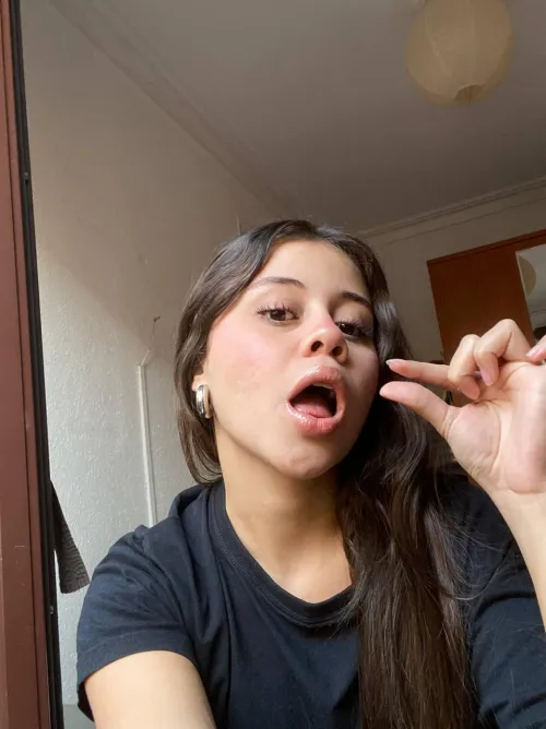 I see my smallest cage is WAY too big for that limp little shrimp of yours, how sad...