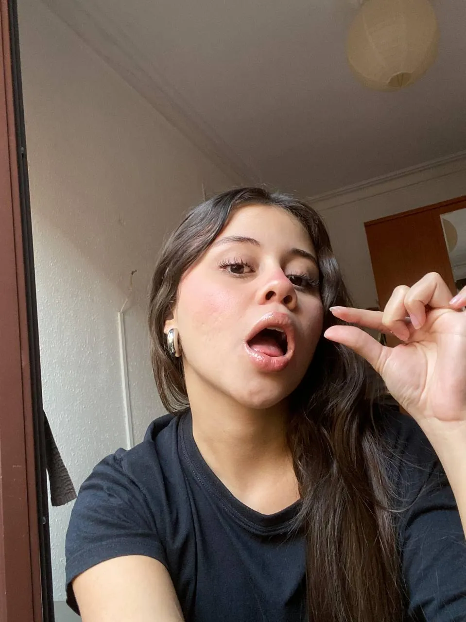 I see my smallest cage is WAY too big for that limp little shrimp of yours, how sad...