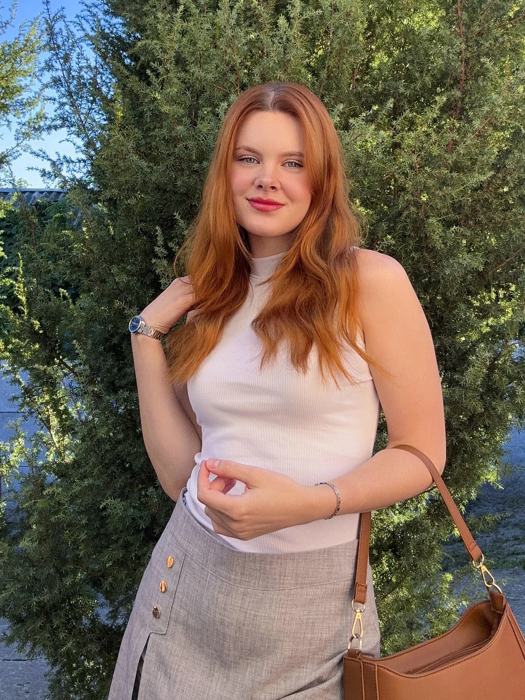 Is it true stats say girls look cuter without bras? 👀