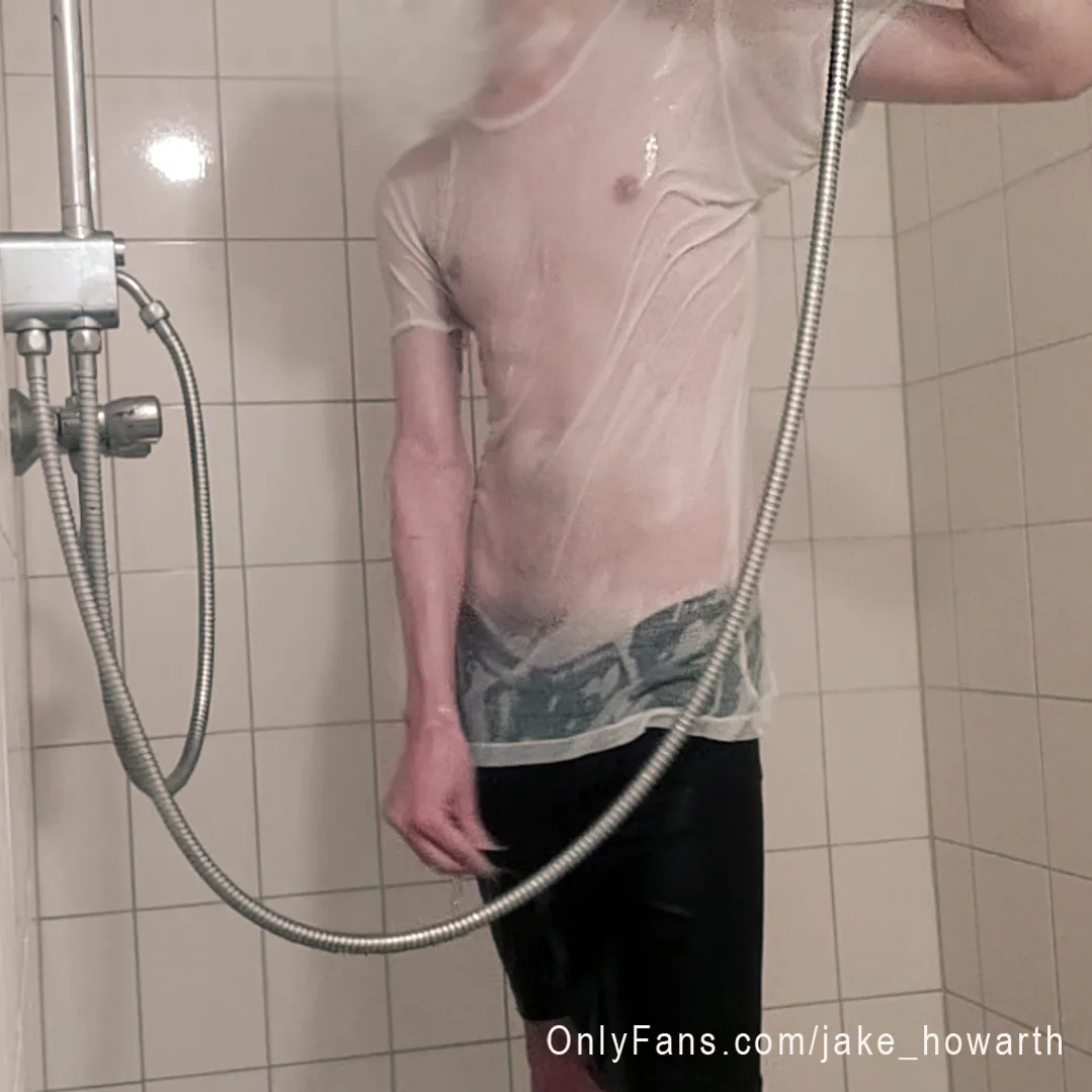 needed a cold shower! this heat is insane 🥵🚿