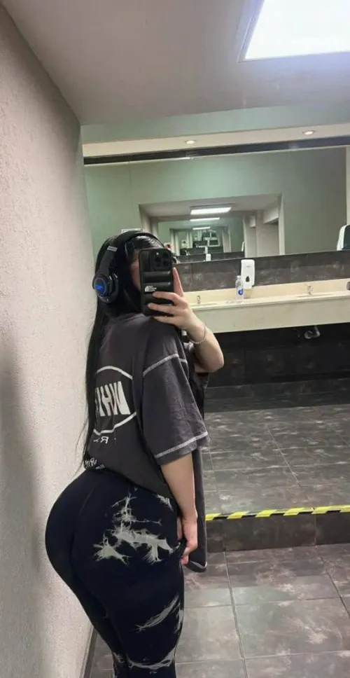 Wanna ruin my yoga pants in some positions