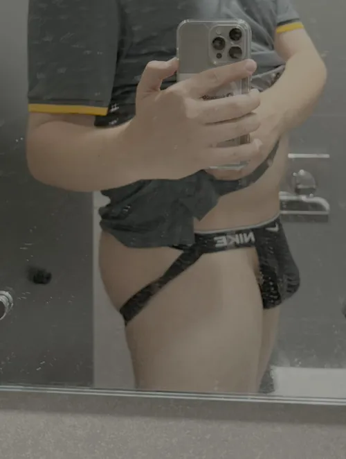 (18) dirty mirrors at work