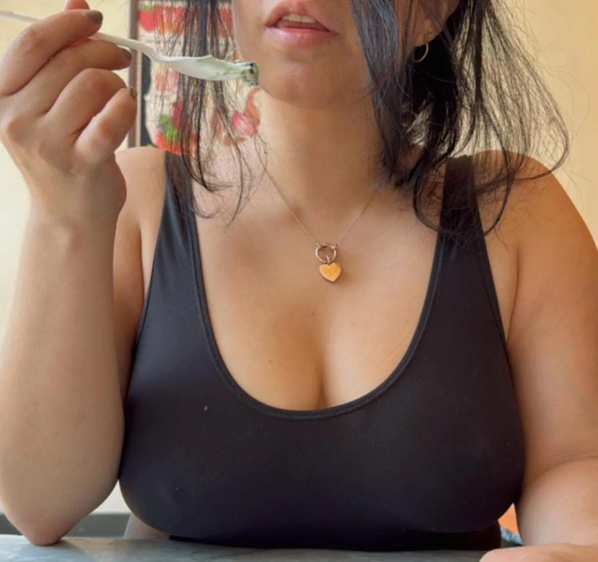 Braless date, can you keep your ayes up?