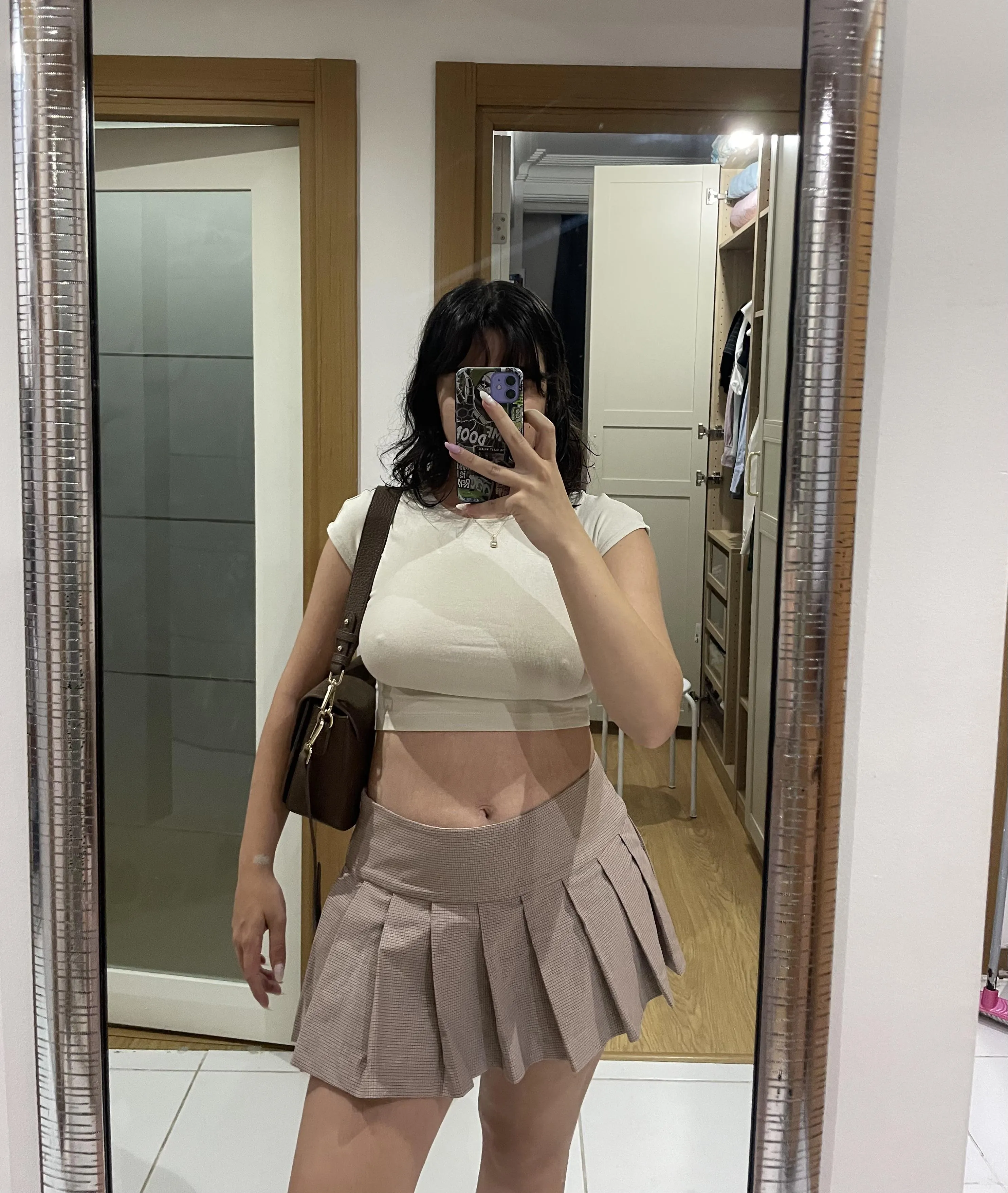 no panties either 😋