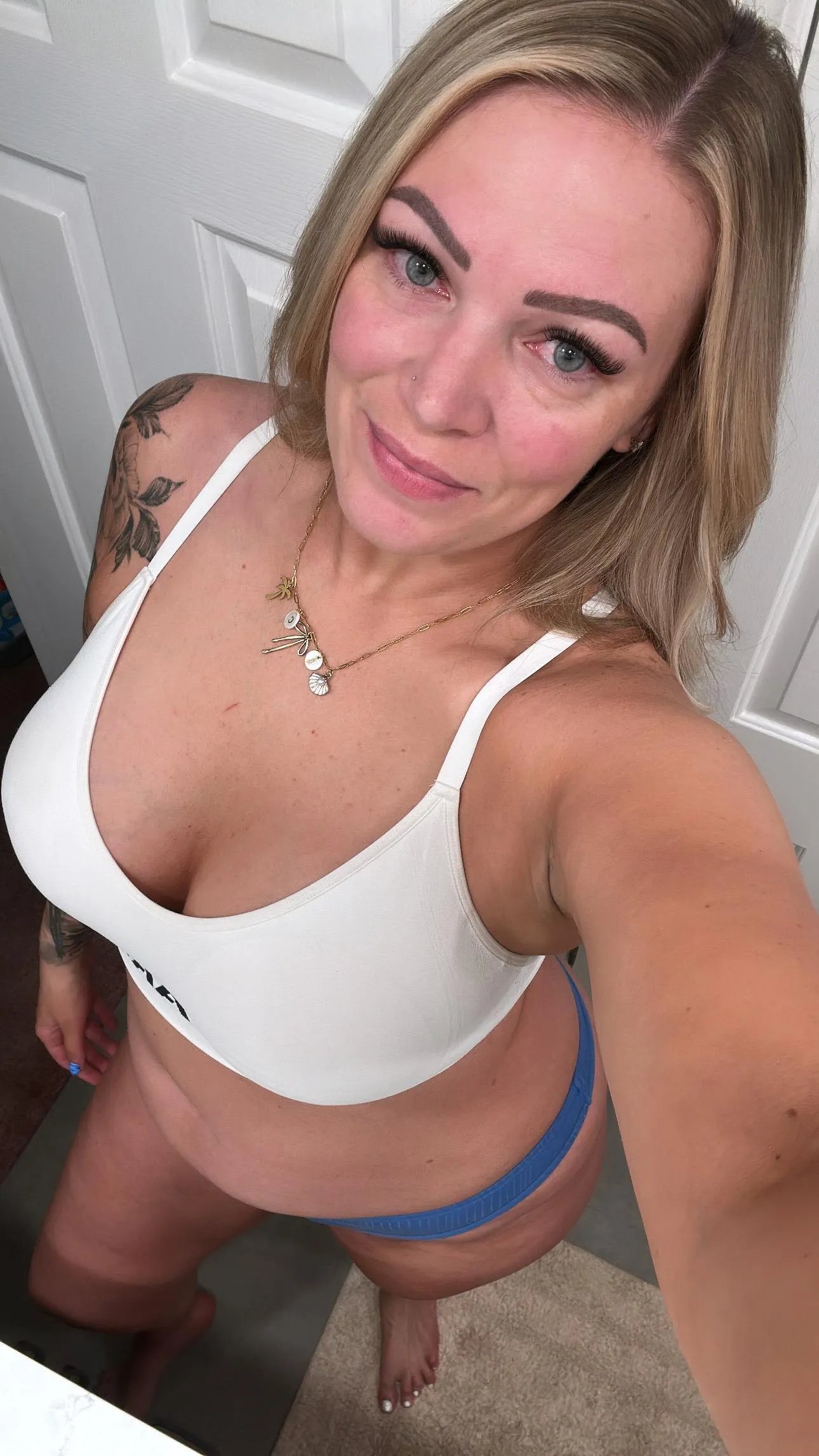 What would you use first? 1.👉🏼 2.👅 3.🍆