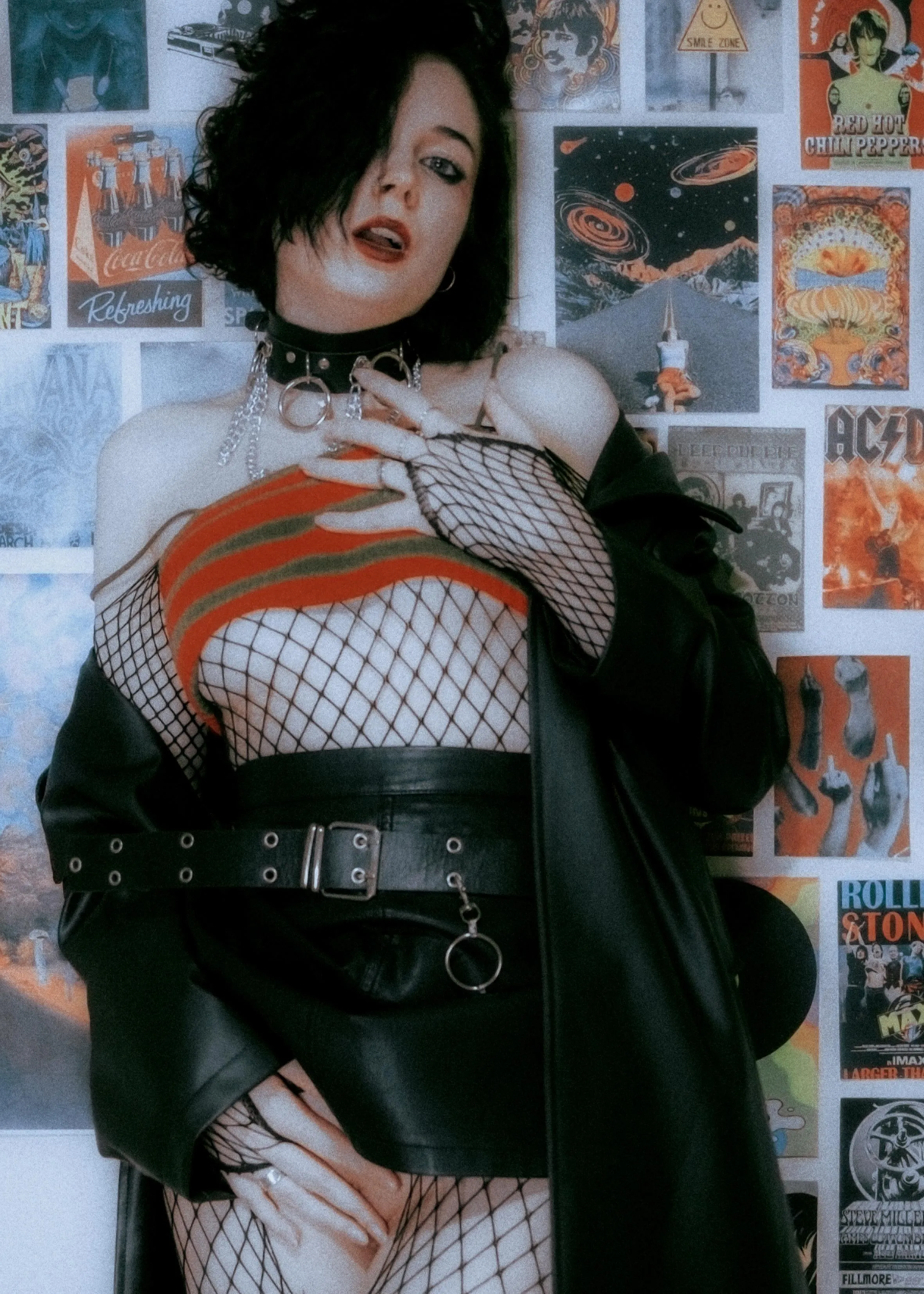 Autumn is coming, which means it's time to get my leather raincoat out of the closet