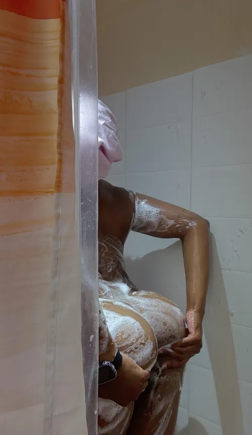 Who wants to fuck me