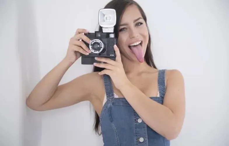 Alina the Photographer