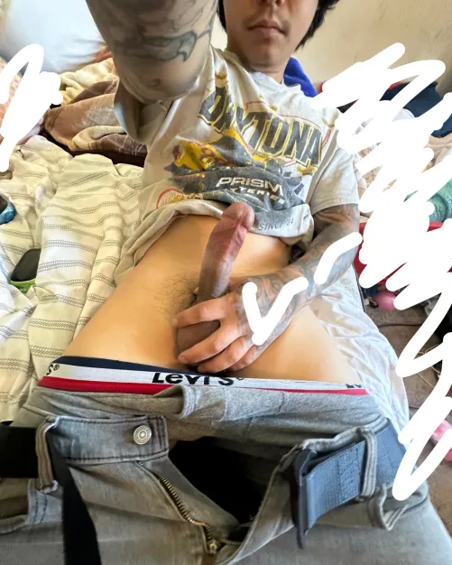 Thai m29 5’7 tall short king with big di*k