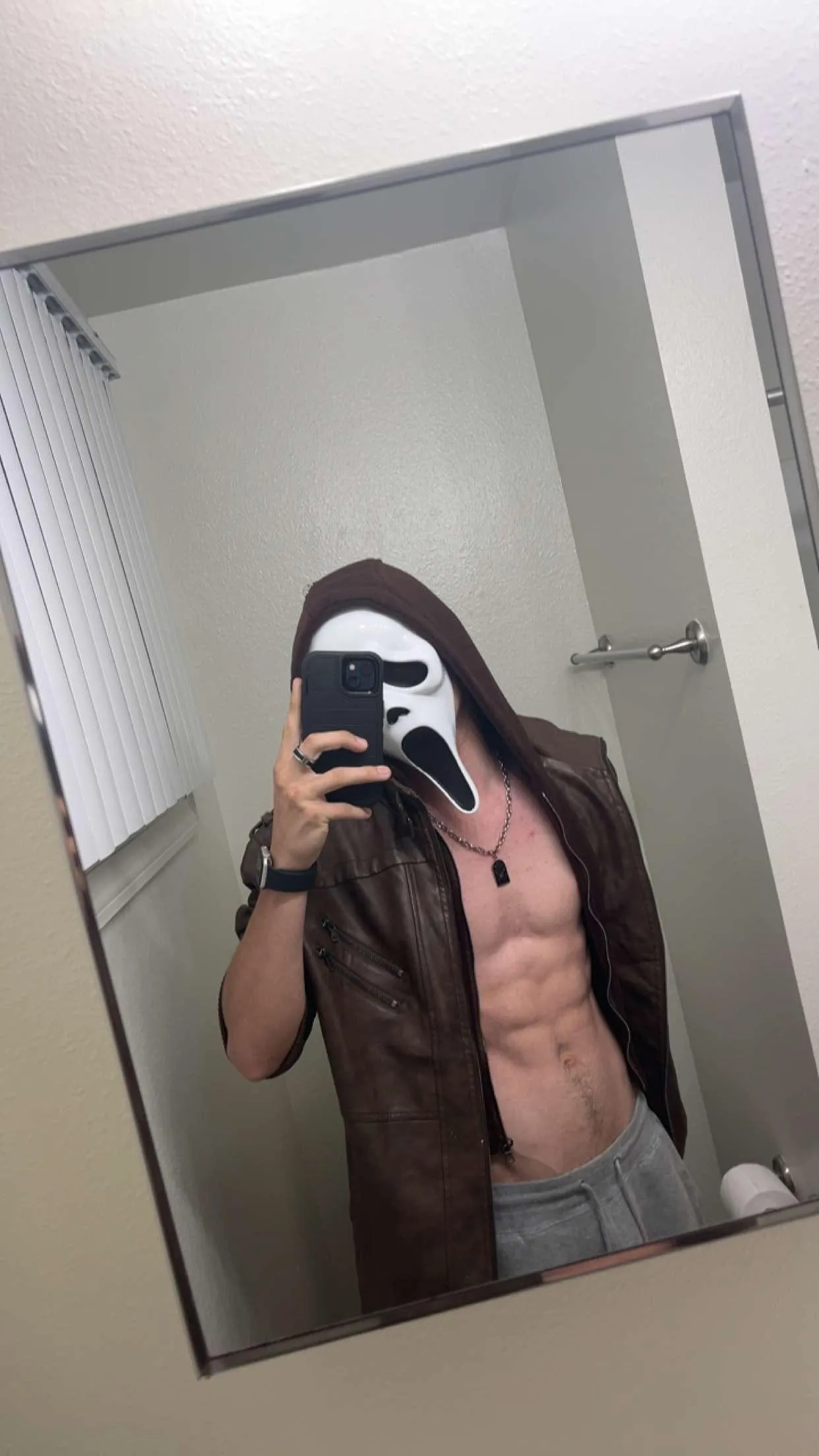 Who tryna get face fucked?