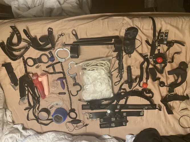 About to have some fun in selfbondage: