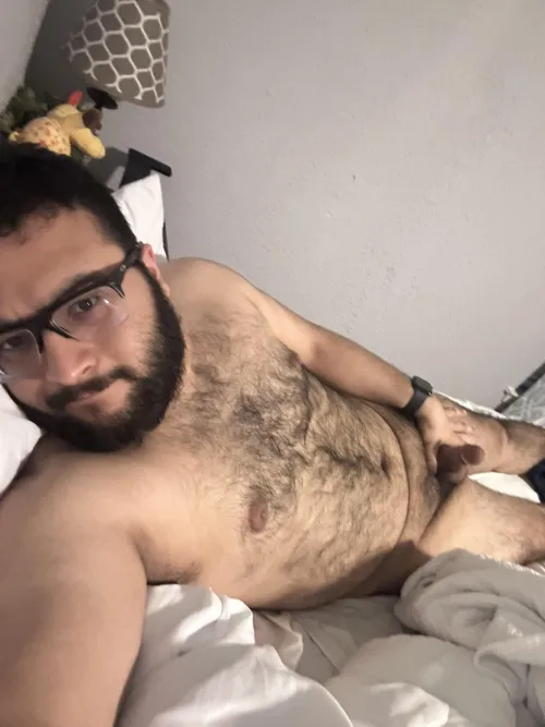 Bone is feeling needy tonight 🦴🐻