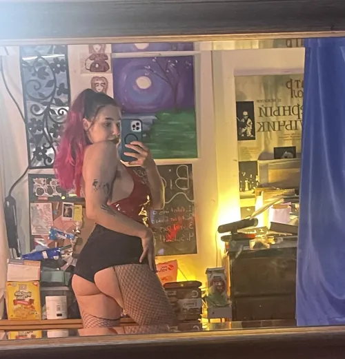 Canada’s best natural resource?🍑