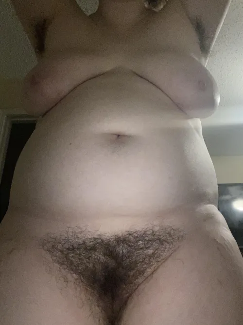 I keep my hair smelly and sweaty! I hope you’re into that :3!!