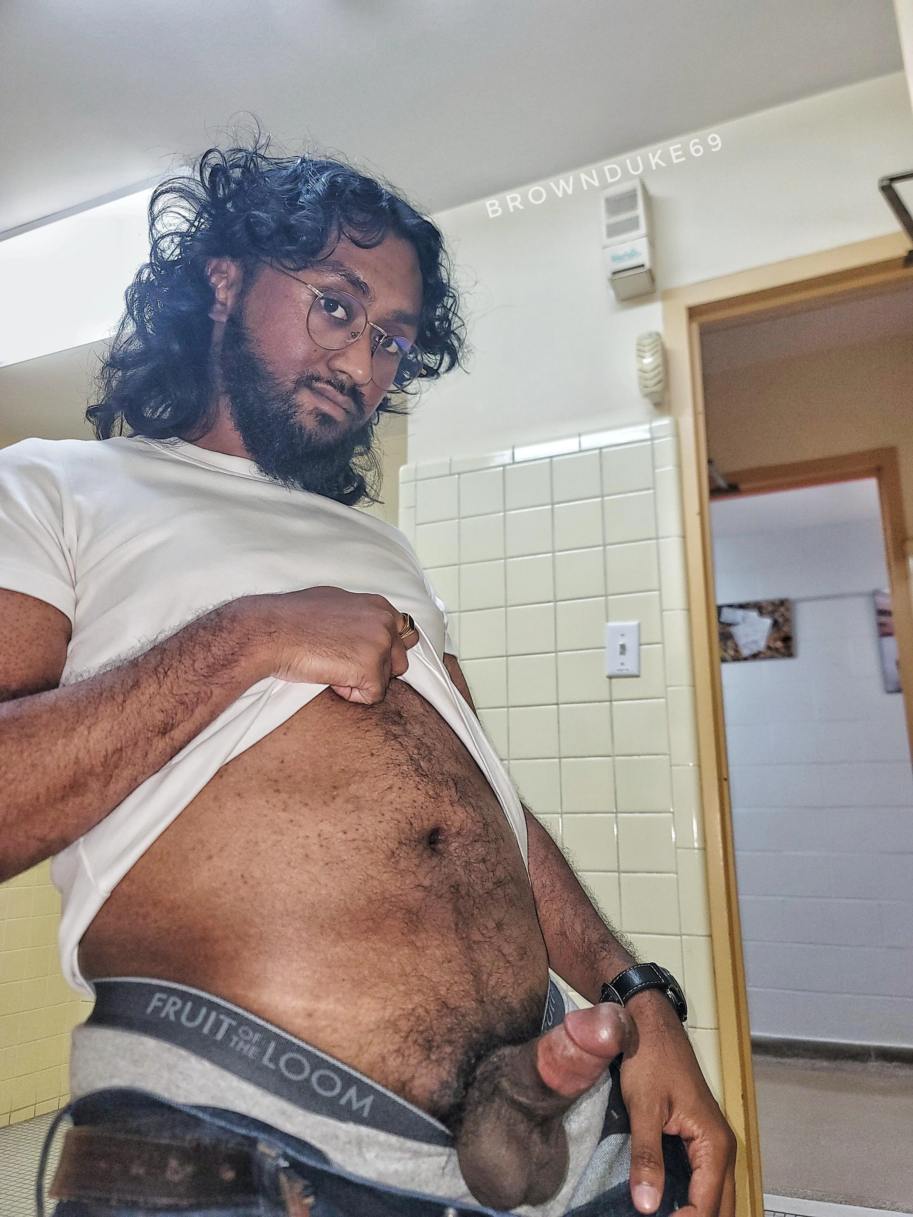 Office bathroom nudes