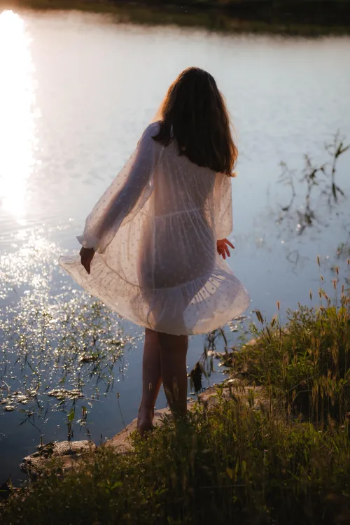 Reflection light+bright sunlight