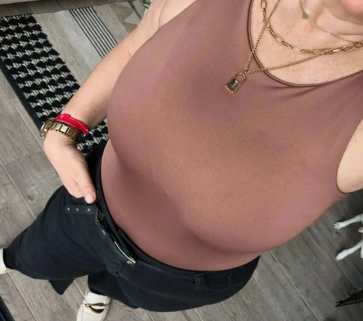 Would you buy me a drink if you ever saw me at the bar?🤭