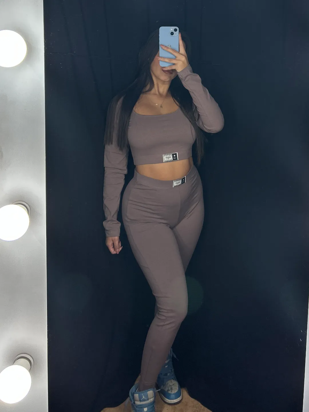 Would you sneak a hand under my leggings if I let you?