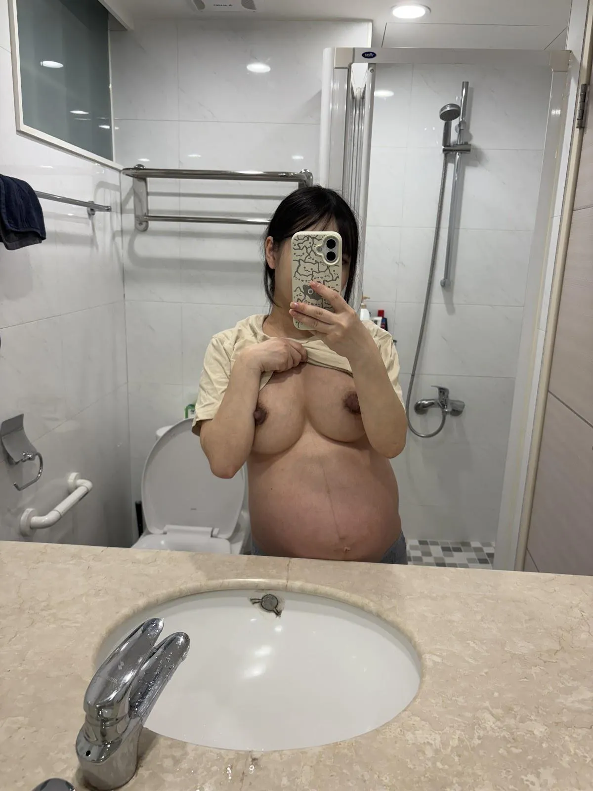 Do I look fuckable to you at 34?