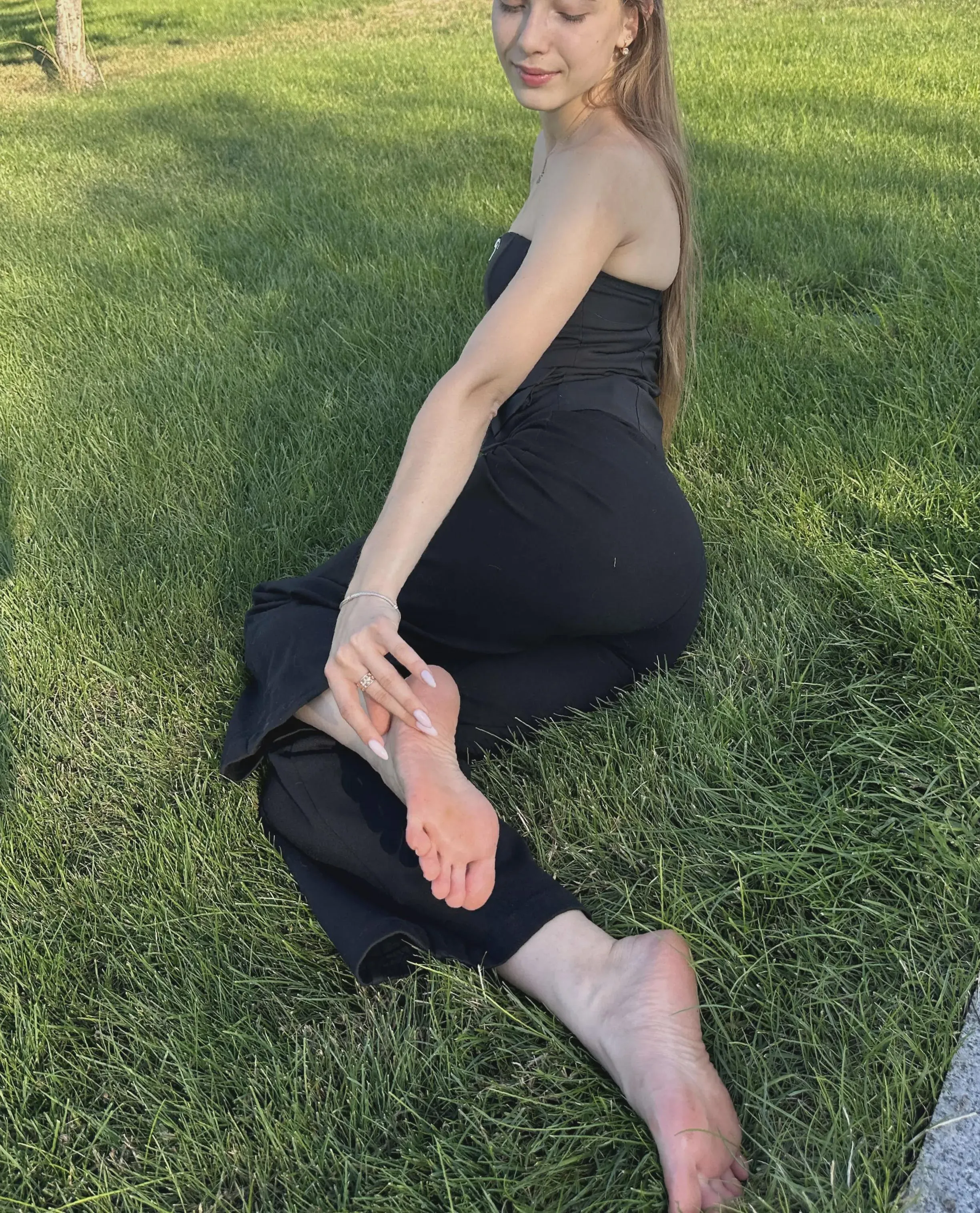 I love showing ff my cute feet feet