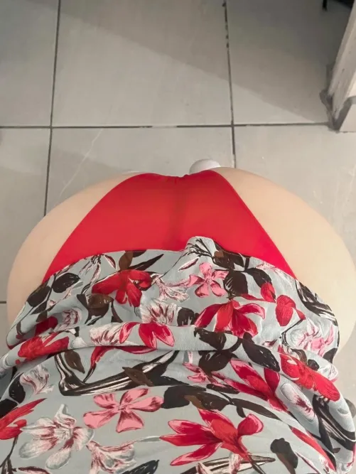 Loving my XL VS panty 🥰💛