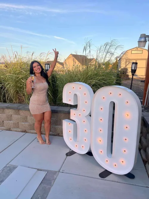 F30 Mexican snowbunny