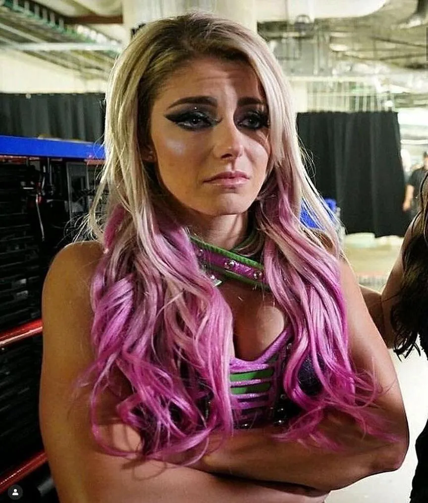 Her reaction seeing this sub?