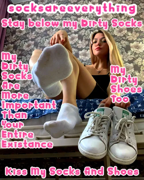 Worship and admire my divine socked feet and my socks, just as a good little beta loser you are. SocksAreEverything2 on ImageFap