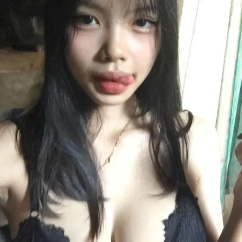 do y'all like a little cute asian girl like me?
