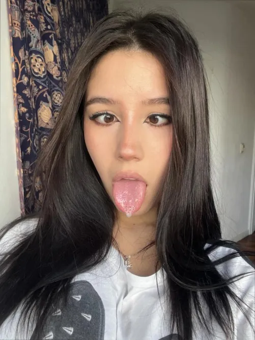 How far do you think this tongue can go?