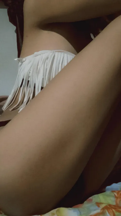 come on my room 👄