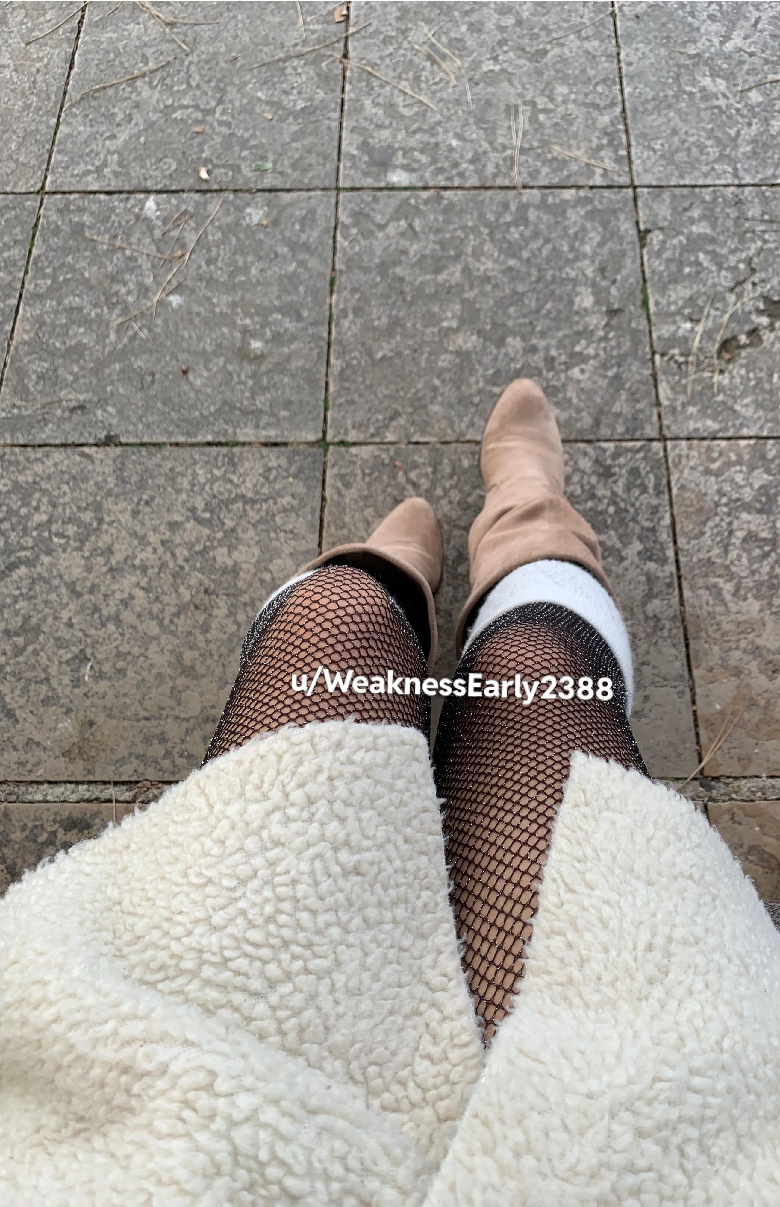 cute little boots with cute little sparkly fishnets😋