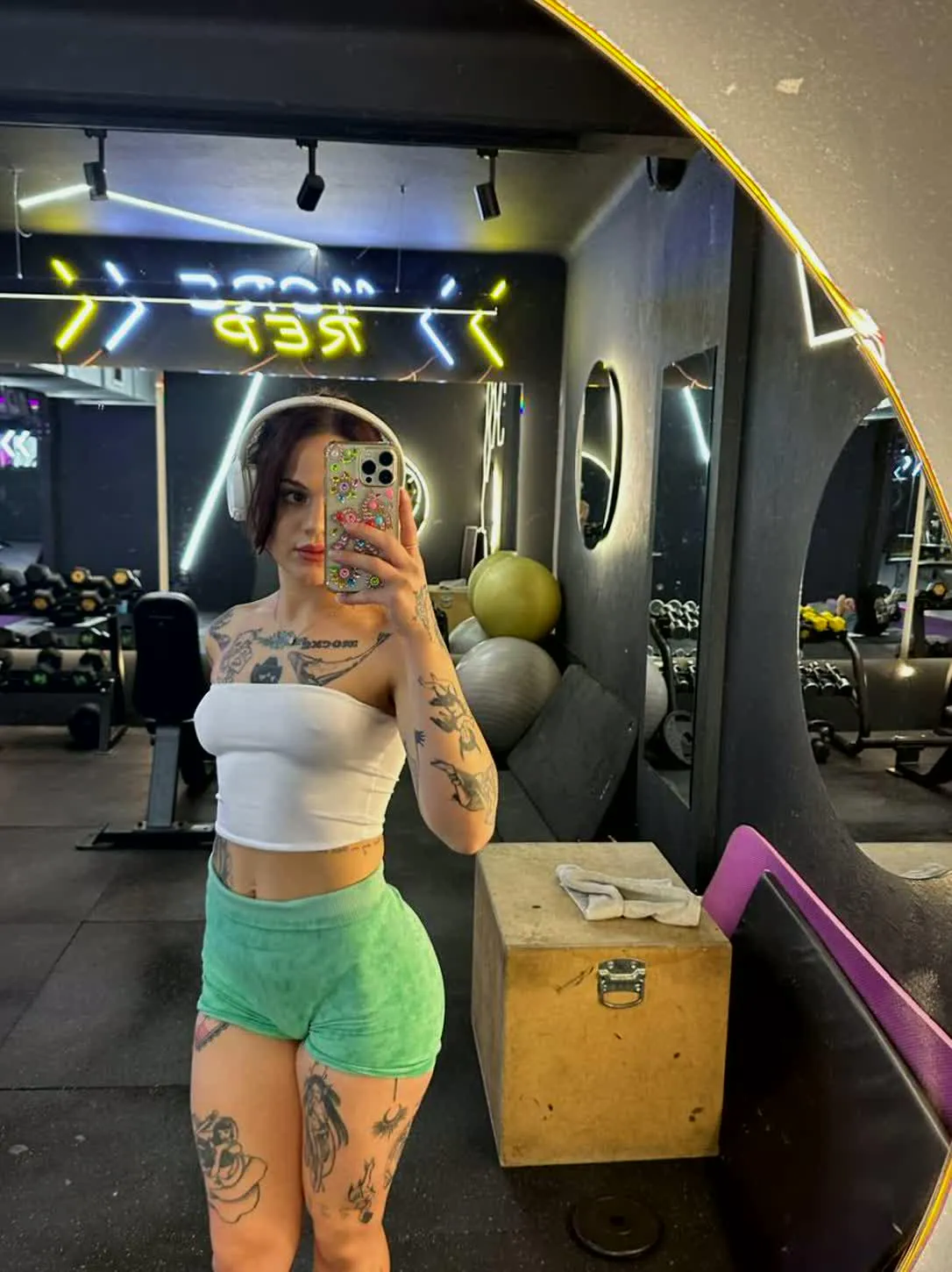 I love how easy access this sports bra is