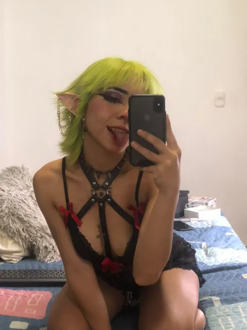 i want to be your tiny little pleasure elf