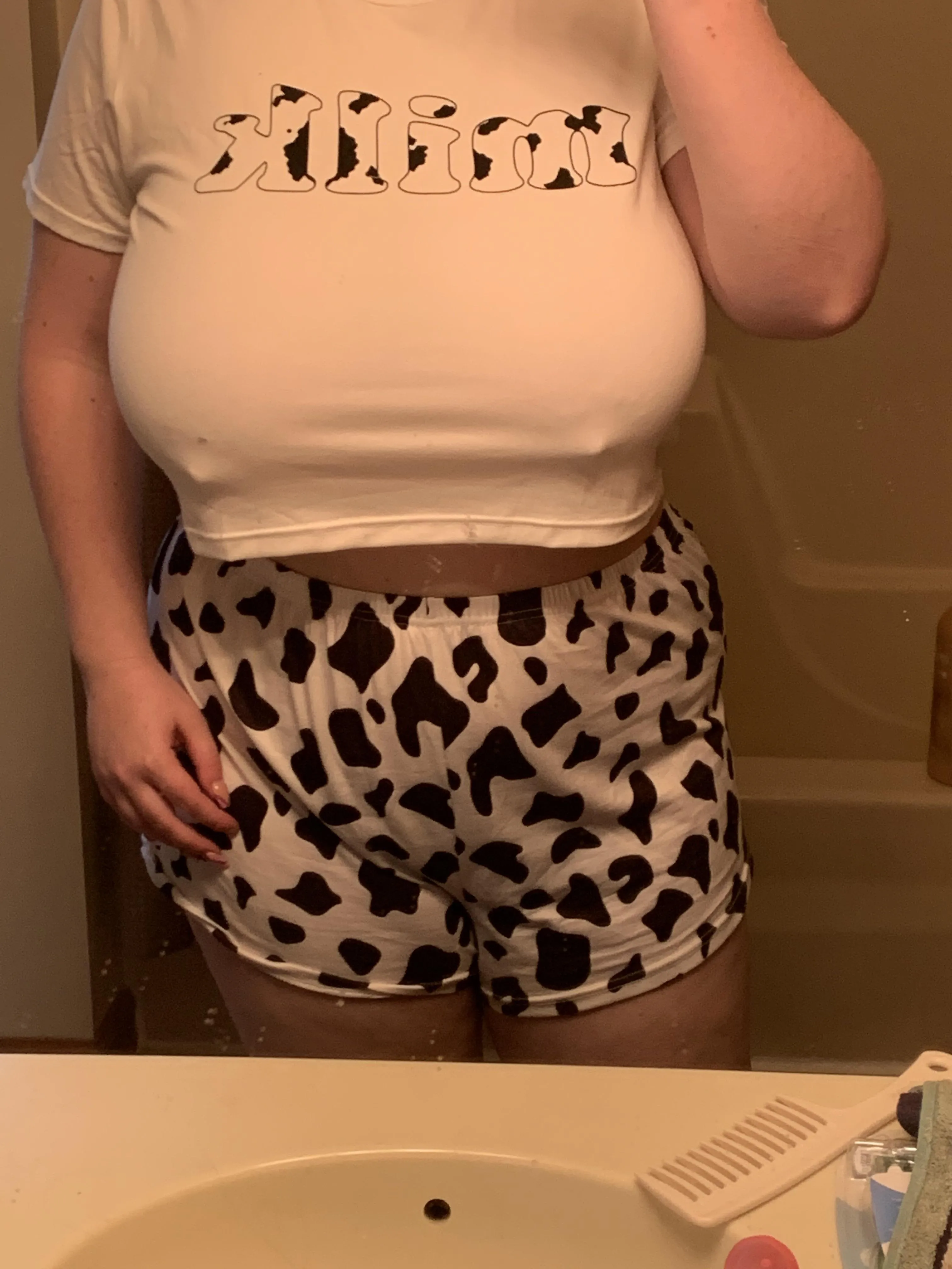 If I go much longer I’ll bust out of my shirt 😩