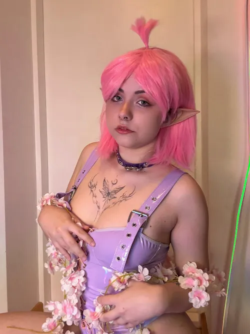 Playful elfie with pink hair