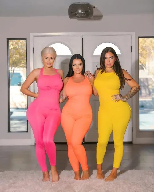 Dani 🩷 Peyton 🧡 Karmen 💛