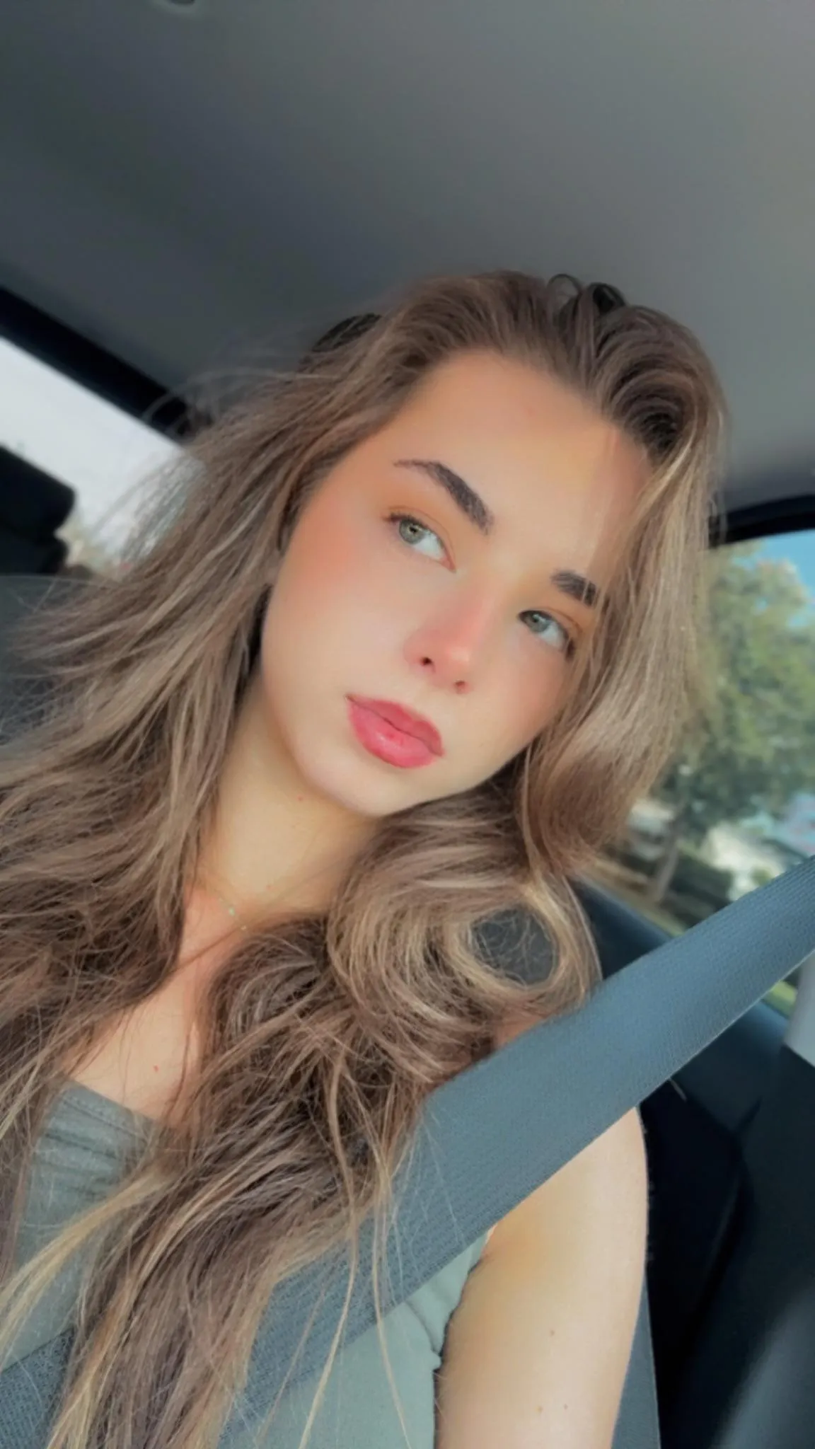 Just a car selfie ;p [F]