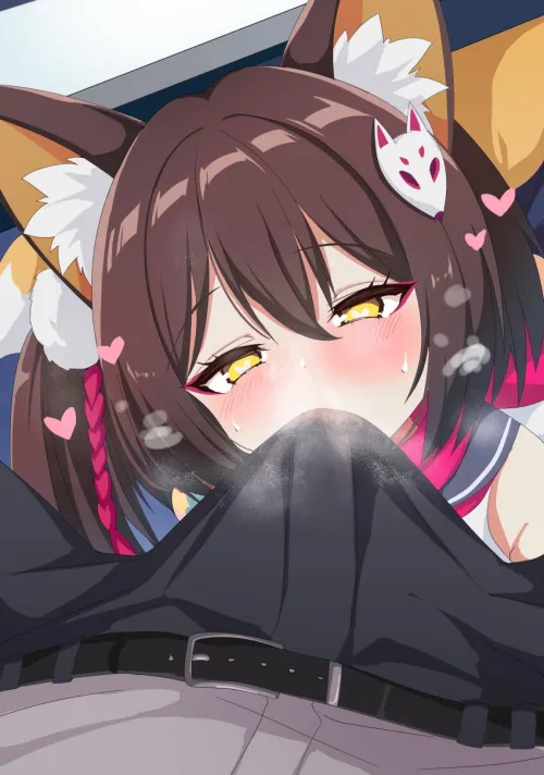 Kitty sniffs from under the desk (Ycyc)