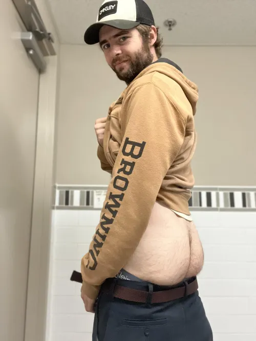 Moving day tomorrow be prepared for lots of photos !