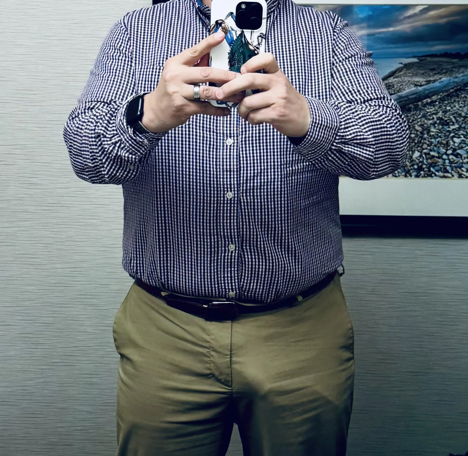 Are my pants distracting?