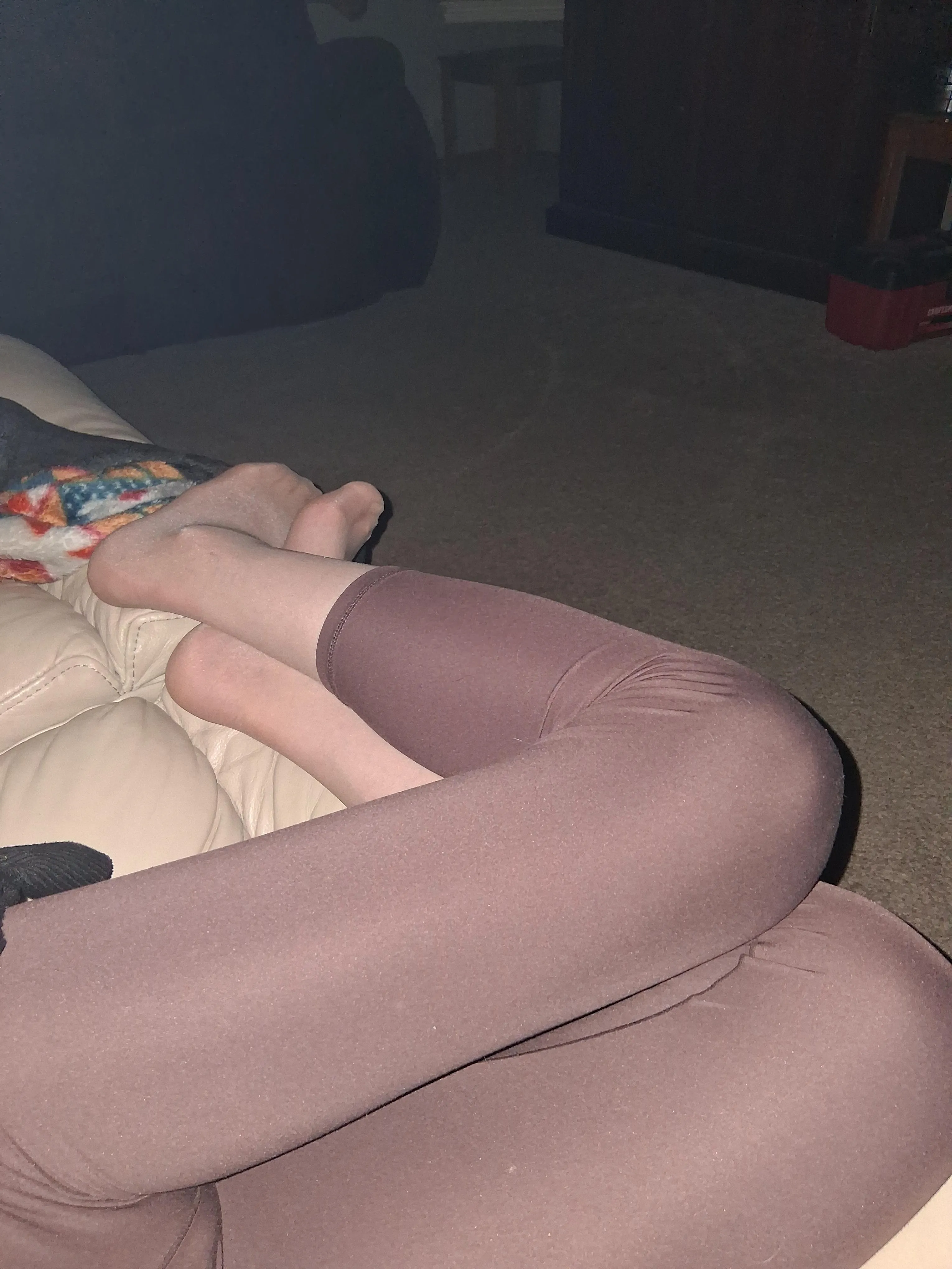 Cross dresser looking for friends with benefits