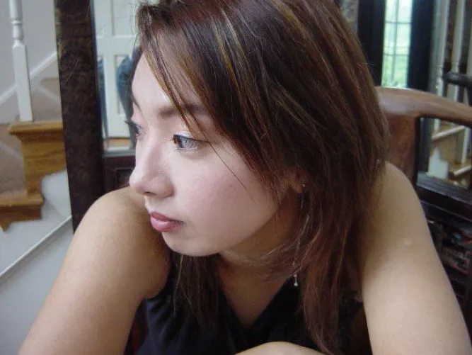 Long n girthy cocks that are attached to a professional looking guy turn me on. If you’re in vegas and have one. I’d love to see it :) and Yes, the pic is me in college