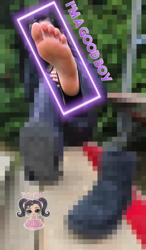 My pixels are your new addiction. Don't worry, all the best boys are weak for me.💋